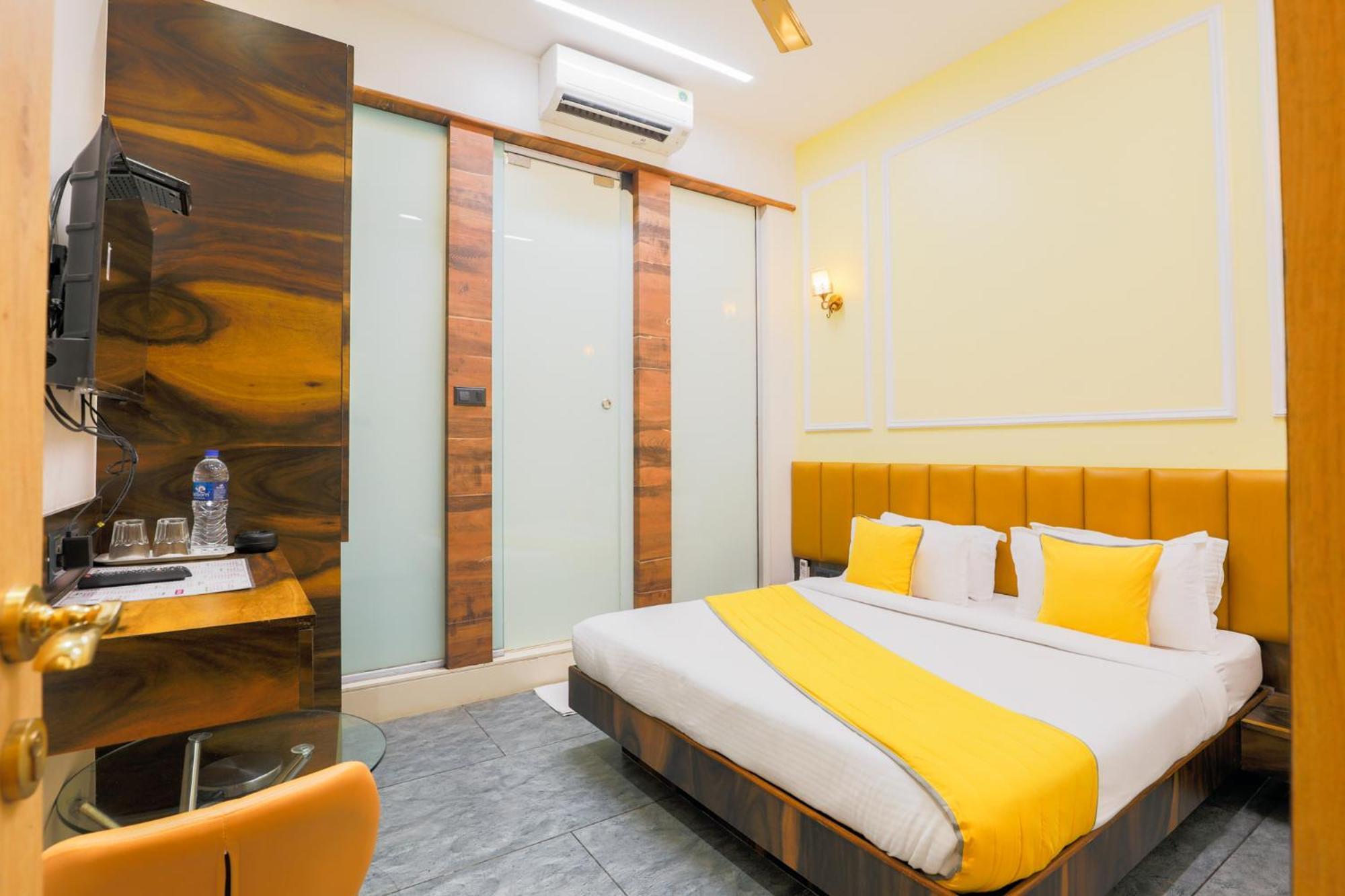 Hotel The Cattleya 3*
