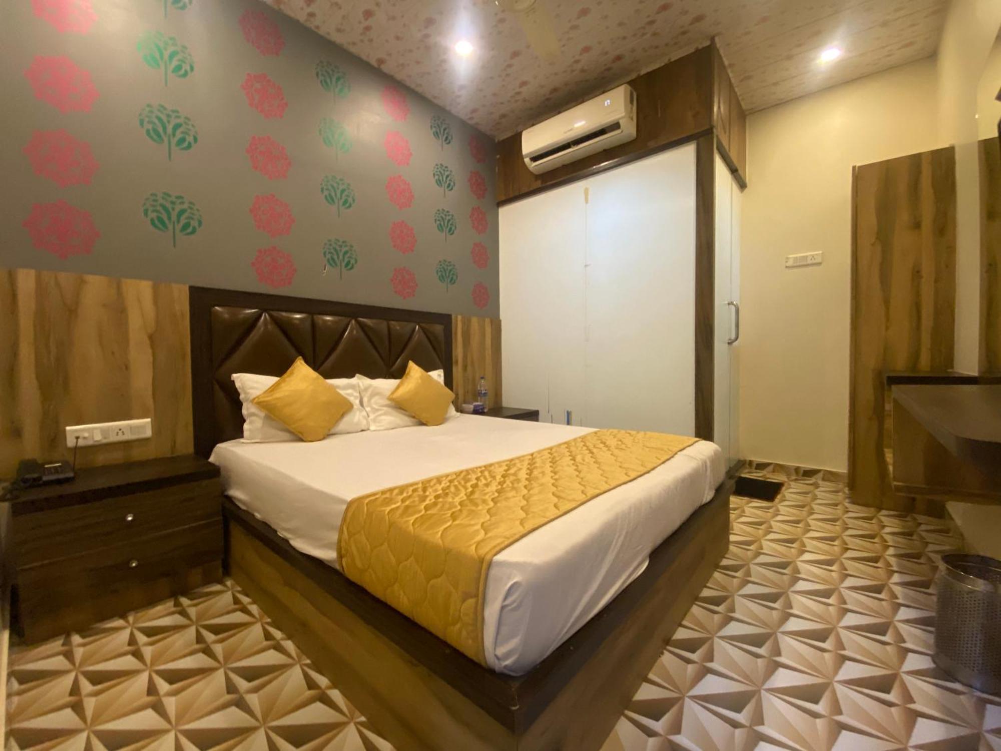 The Qubic Hotel