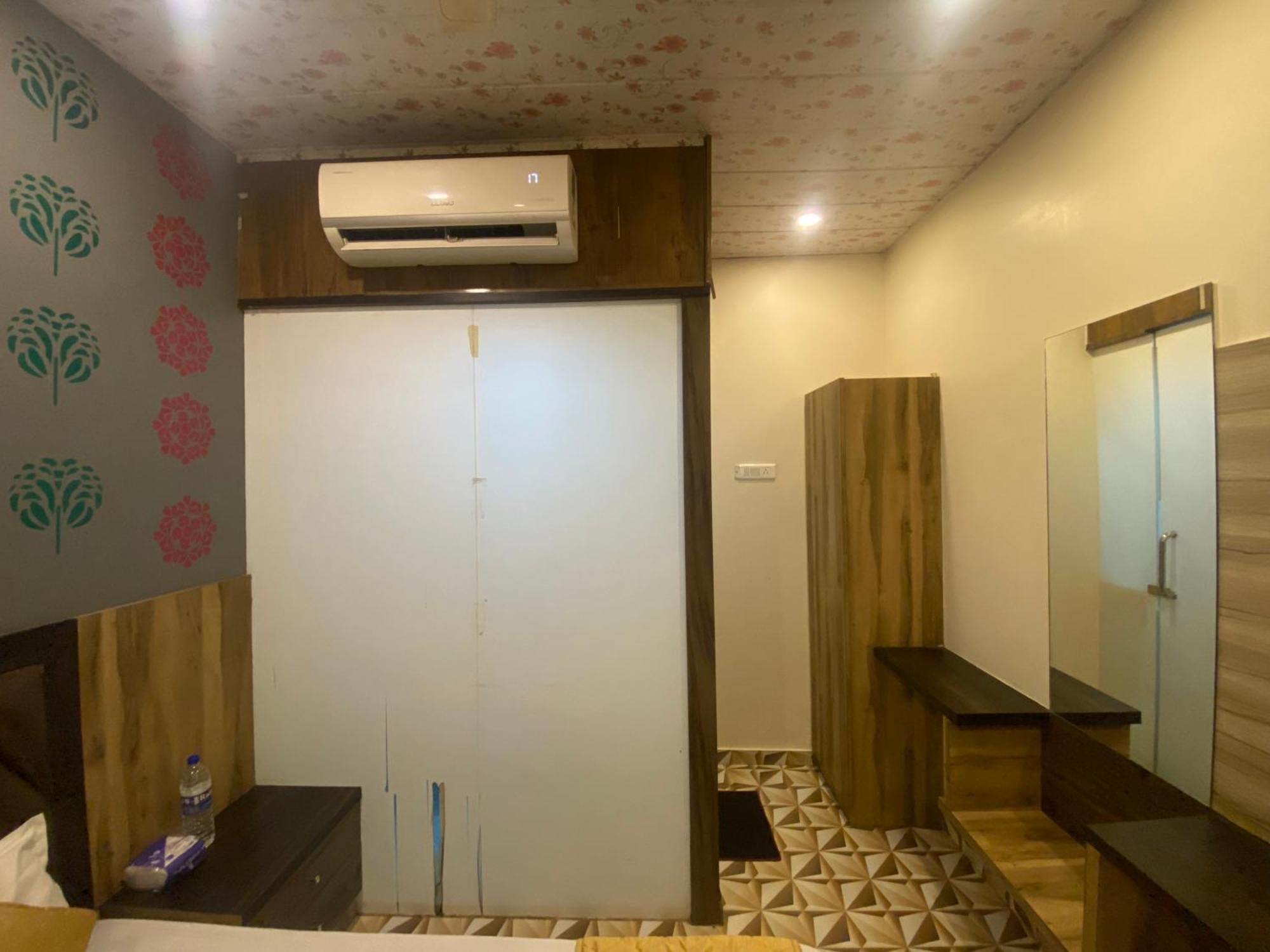 Hotel The Qubic Mumbai