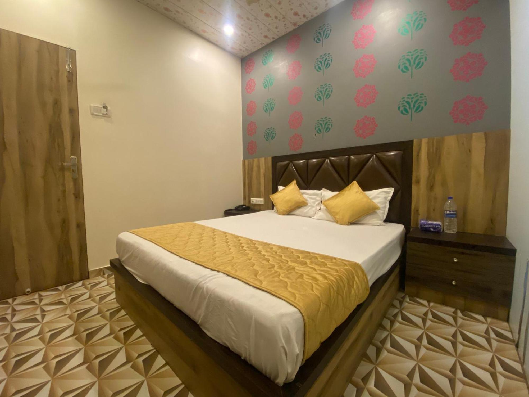 The Qubic Hotel