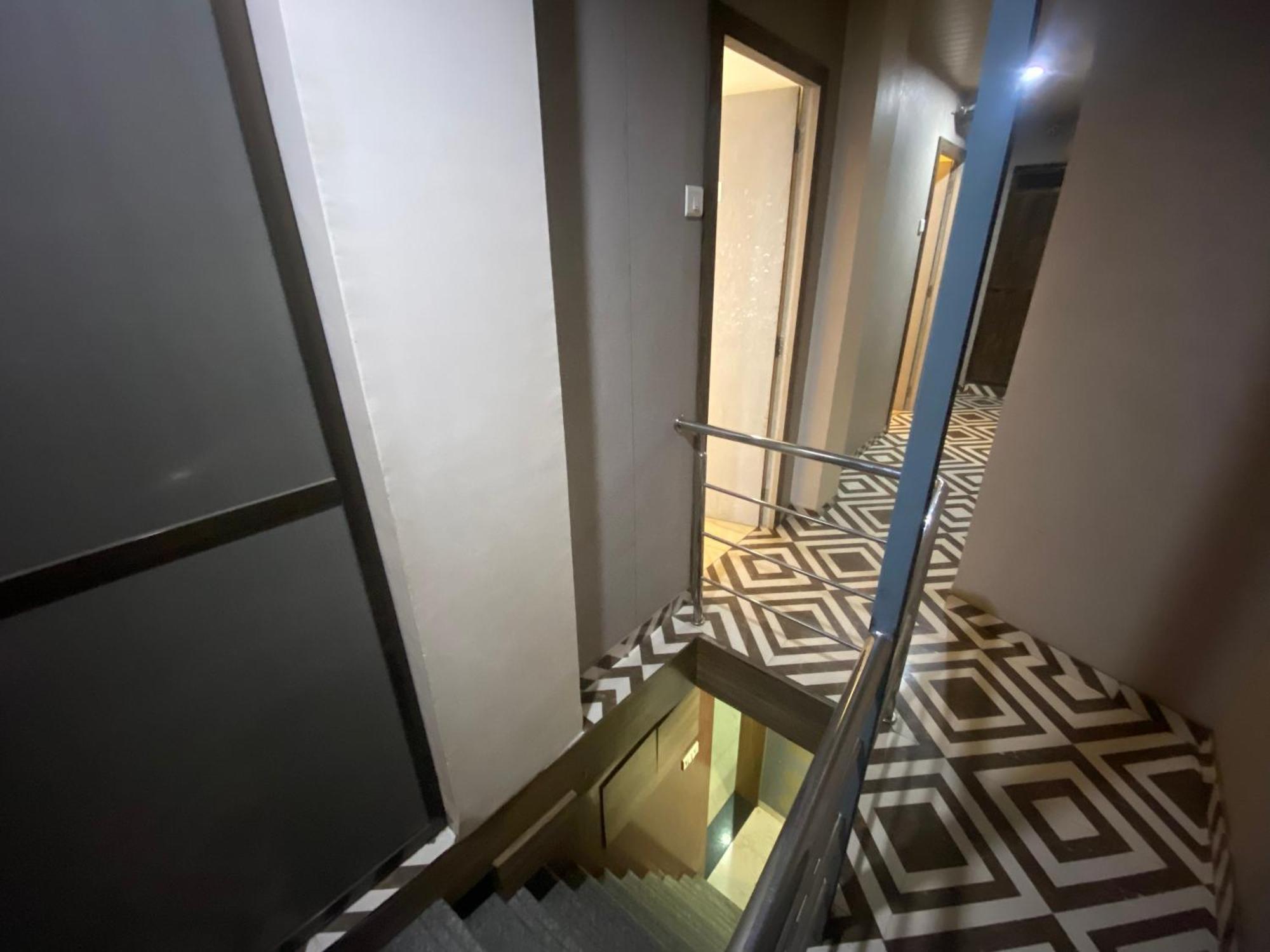 Hotel The Qubic Mumbai