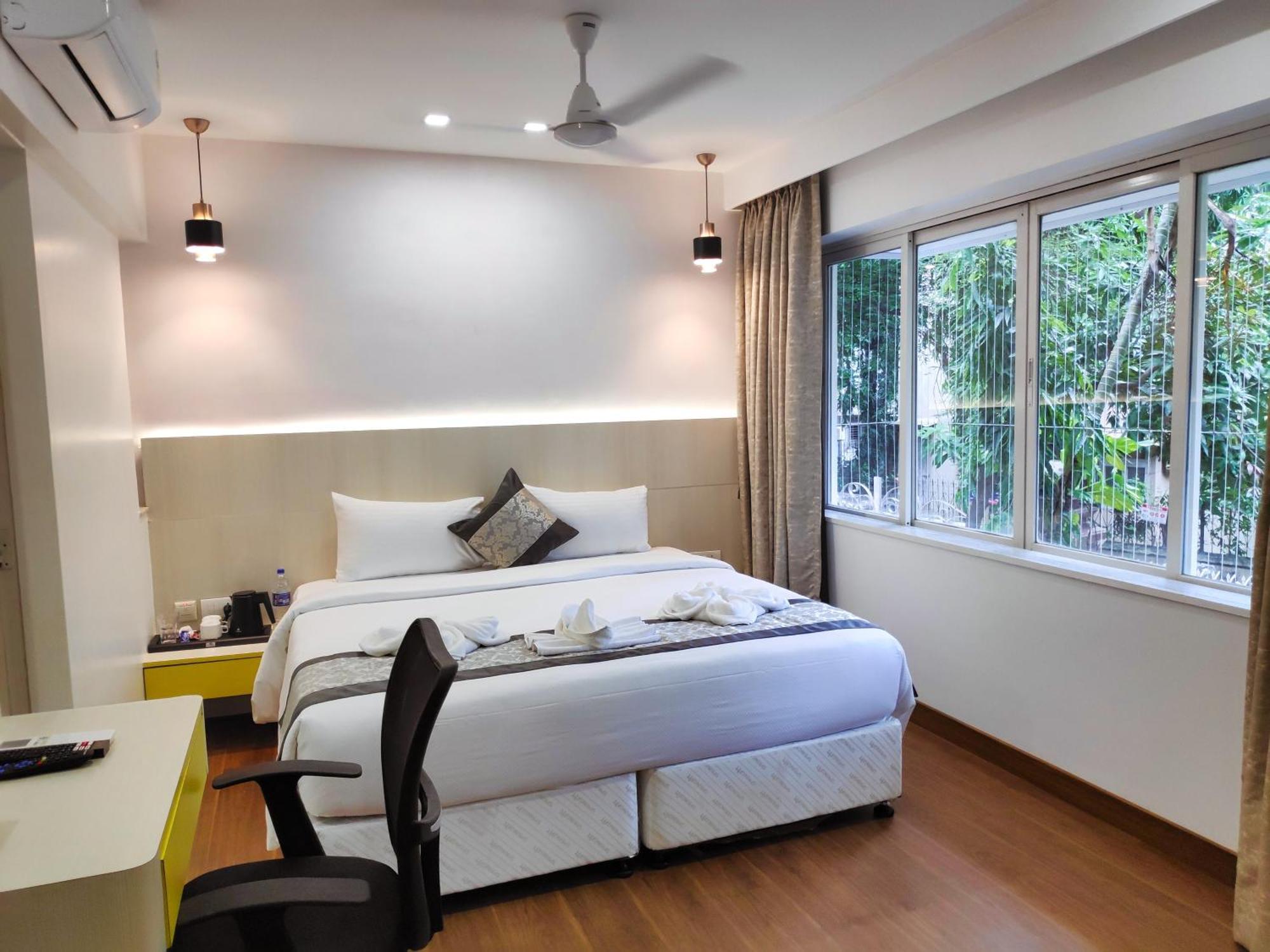 White House By Maxxvalue Service Bandra Mumbai
