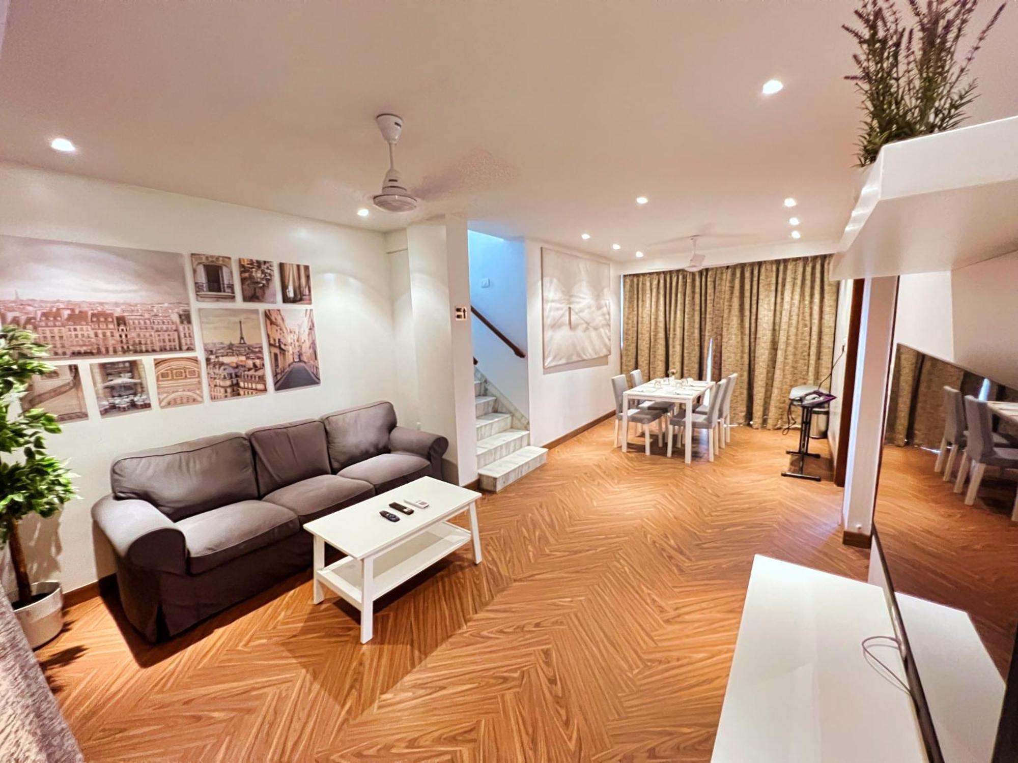 White House By Maxxvalue Service Bandra Mumbai