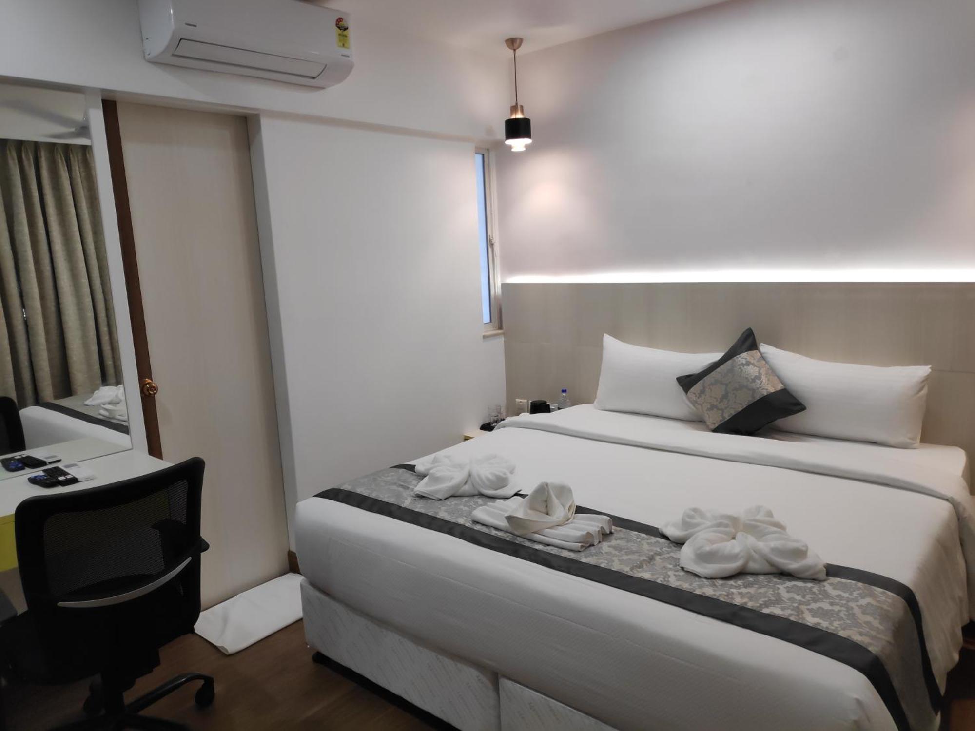 White House By Maxxvalue Service Bandra *