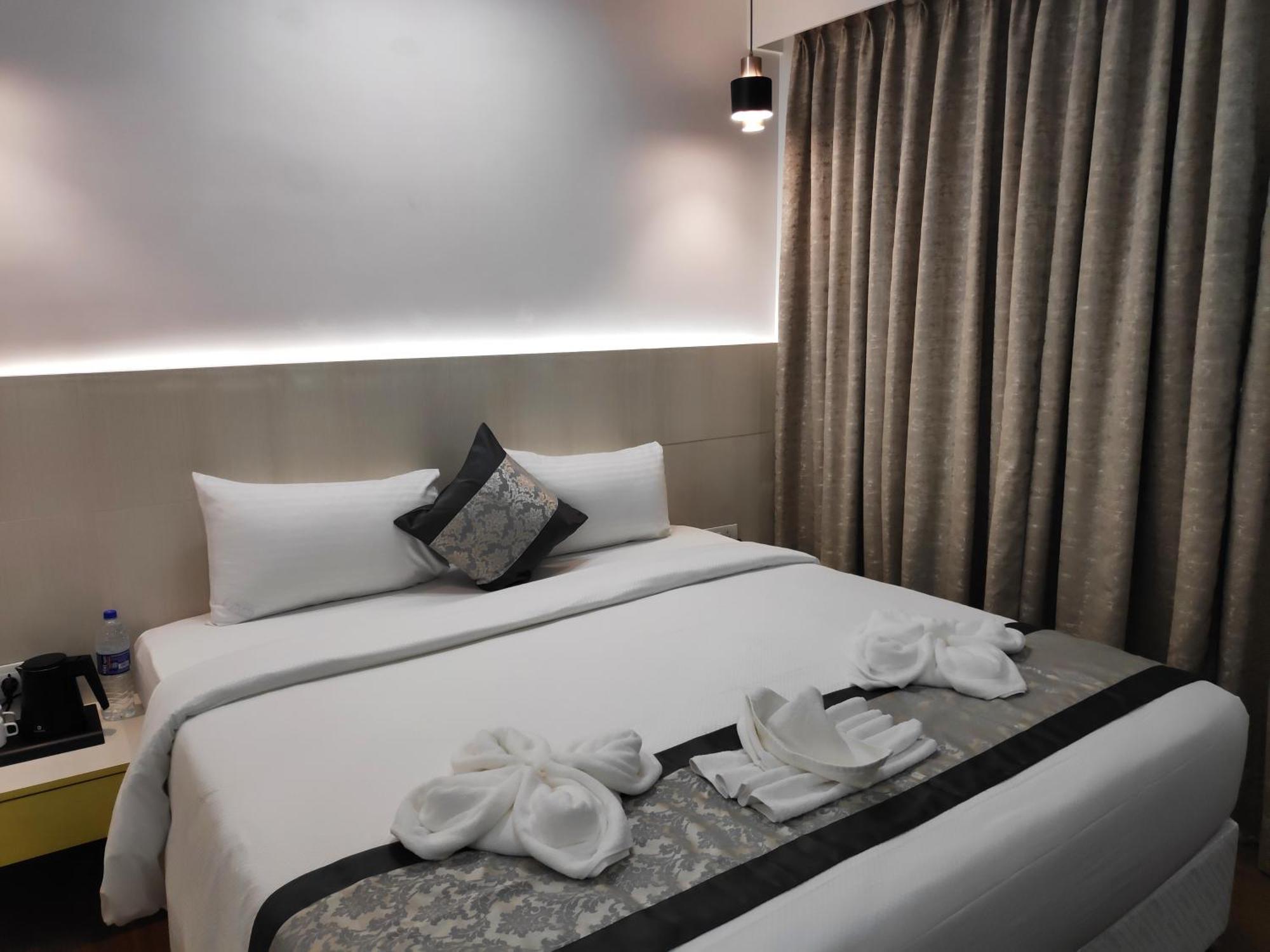 White House By Maxxvalue Service Bandra