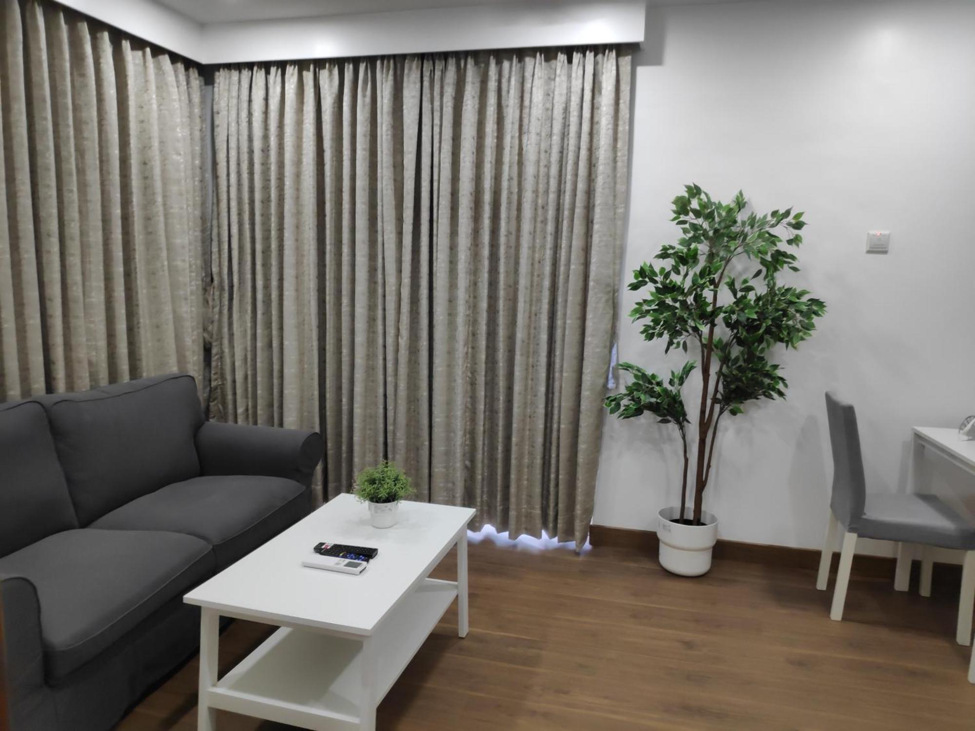 White House By Maxxvalue Service Bandra Apartment *