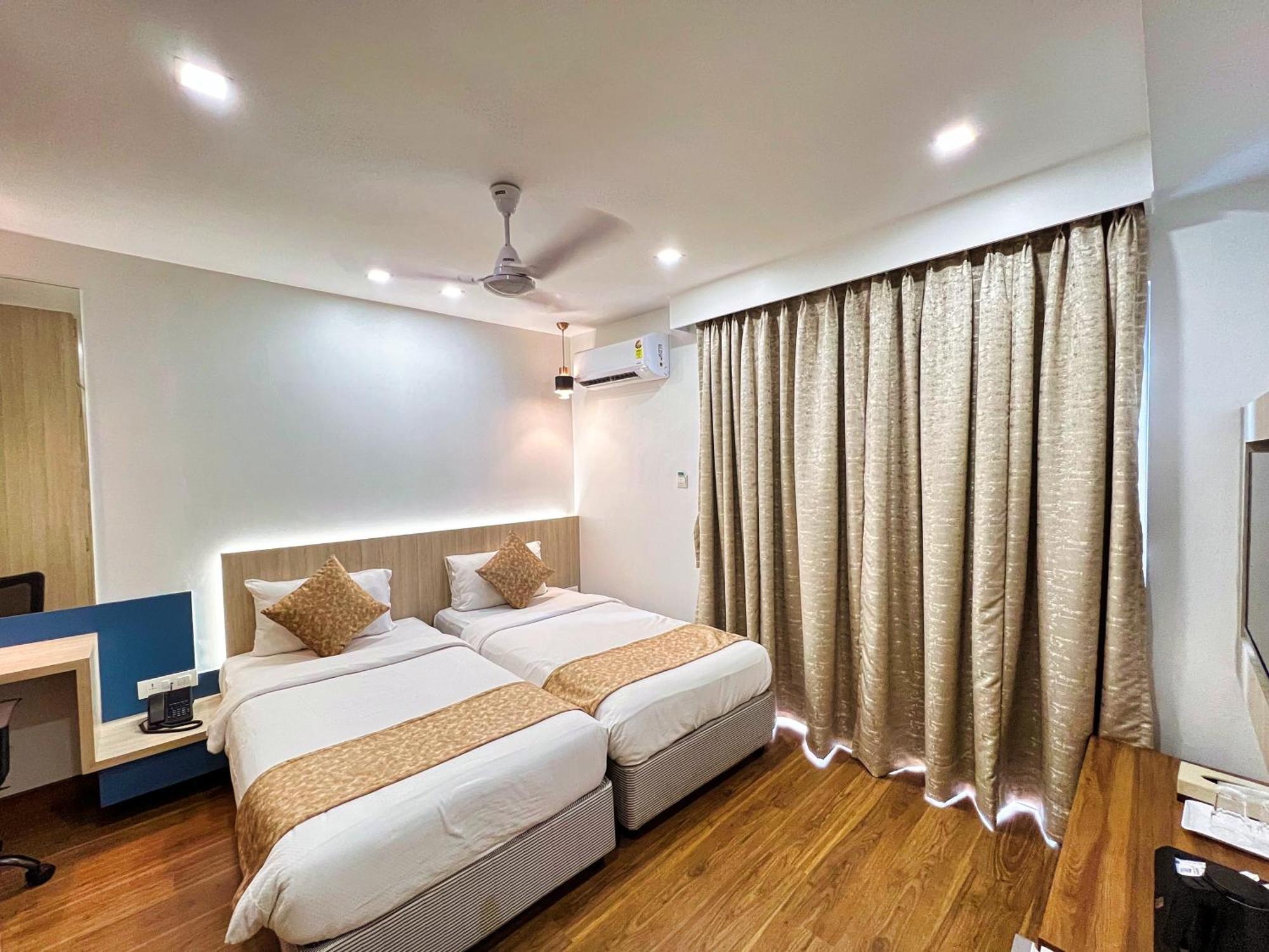 White House By Maxxvalue Service Bandra Mumbai