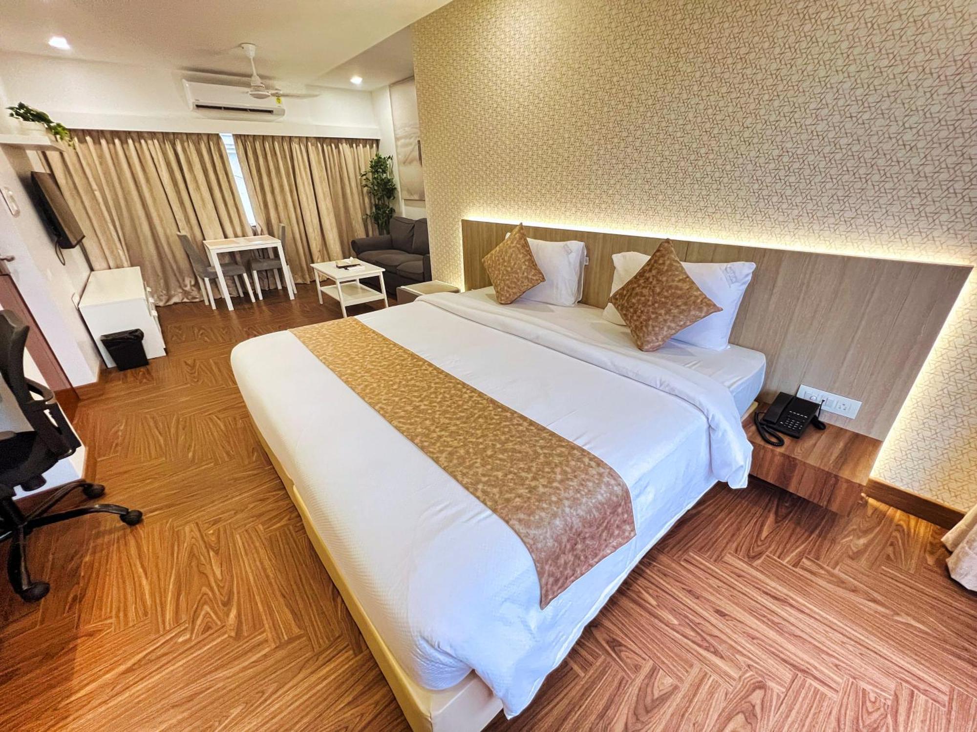 White House By Maxxvalue Service Bandra