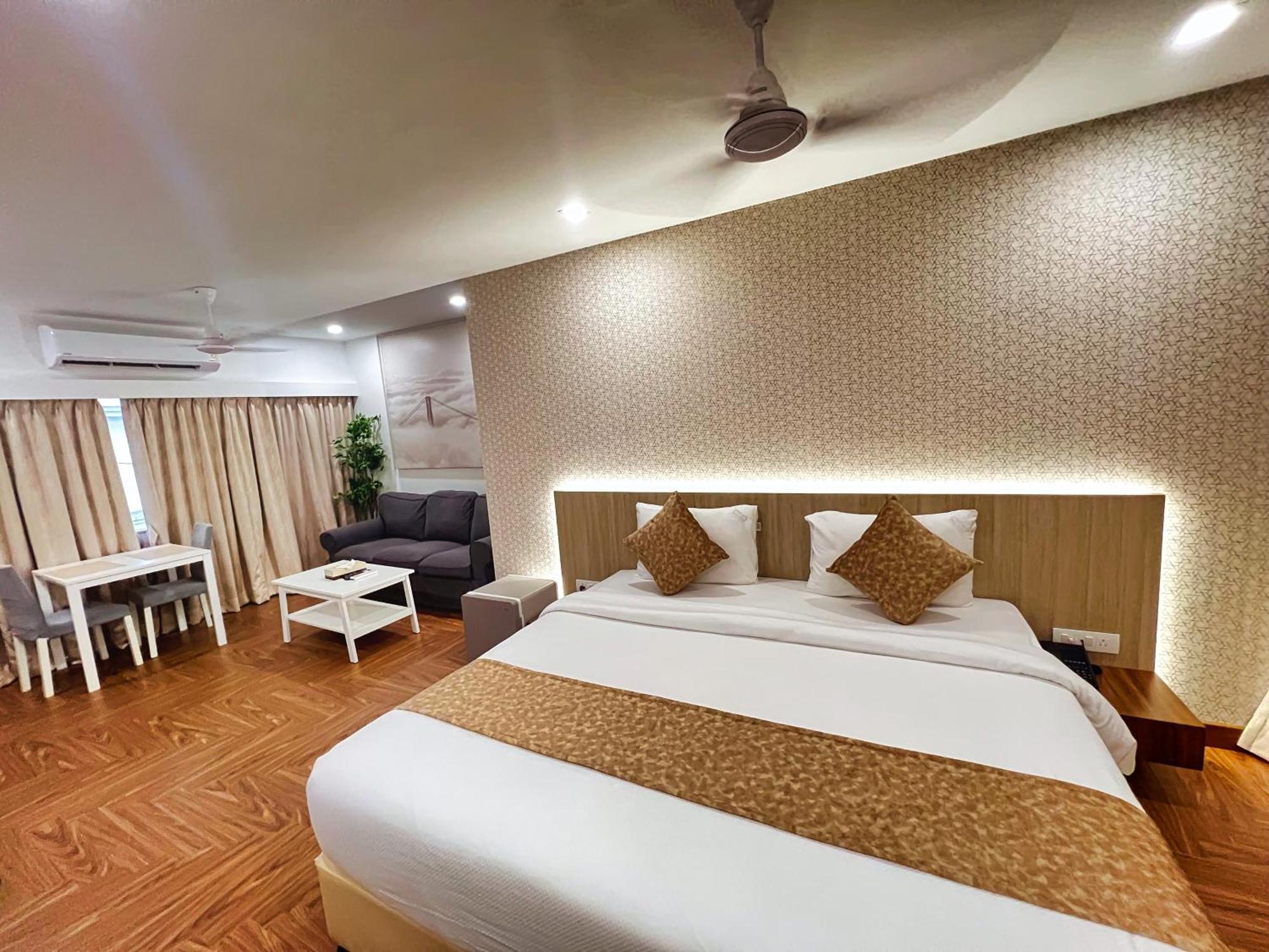 White House By Maxxvalue Service Bandra * Mumbai