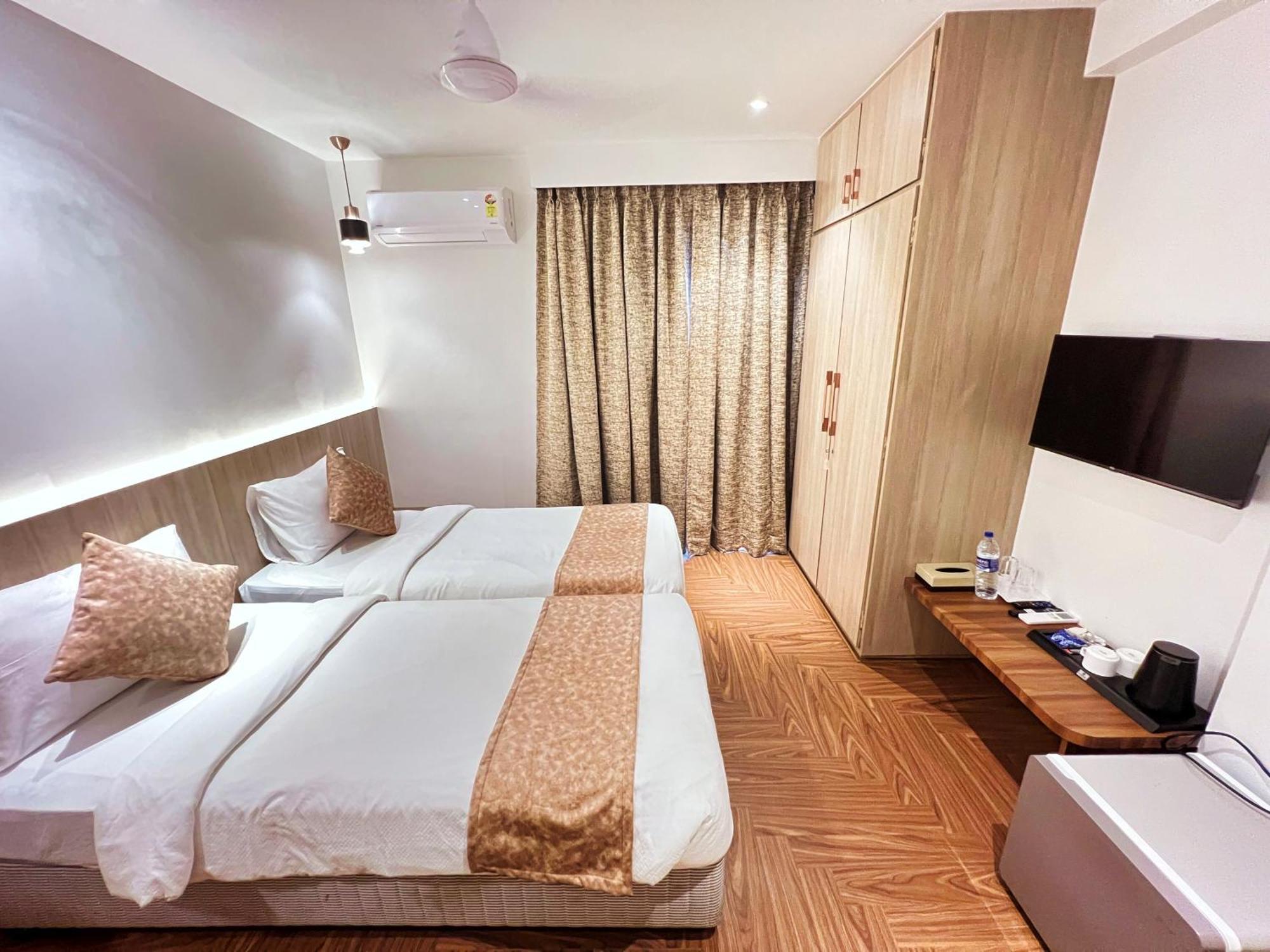 White House By Maxxvalue Service Bandra Apartment Mumbai