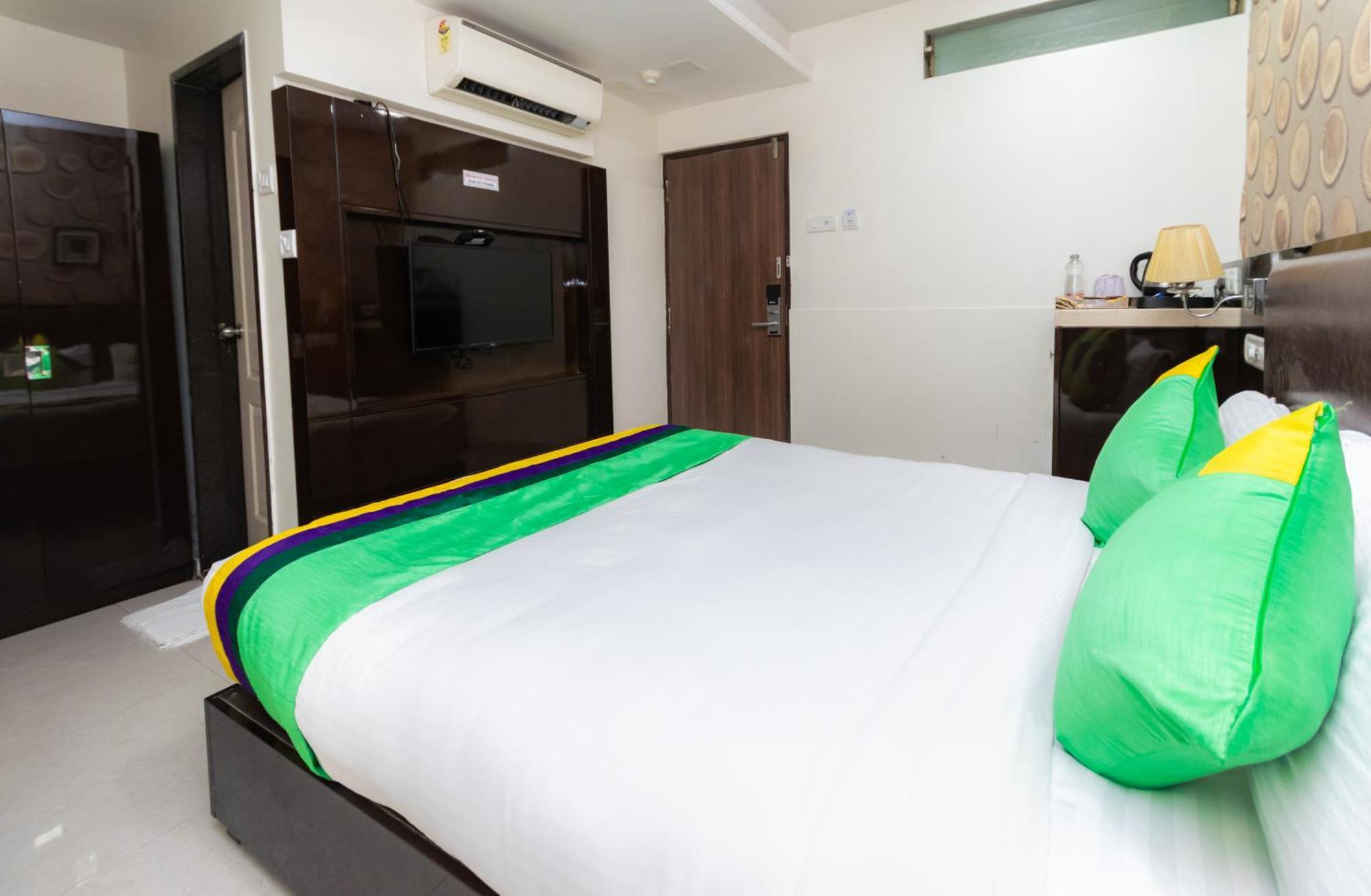 Treebo Laaiba Residency Hotel