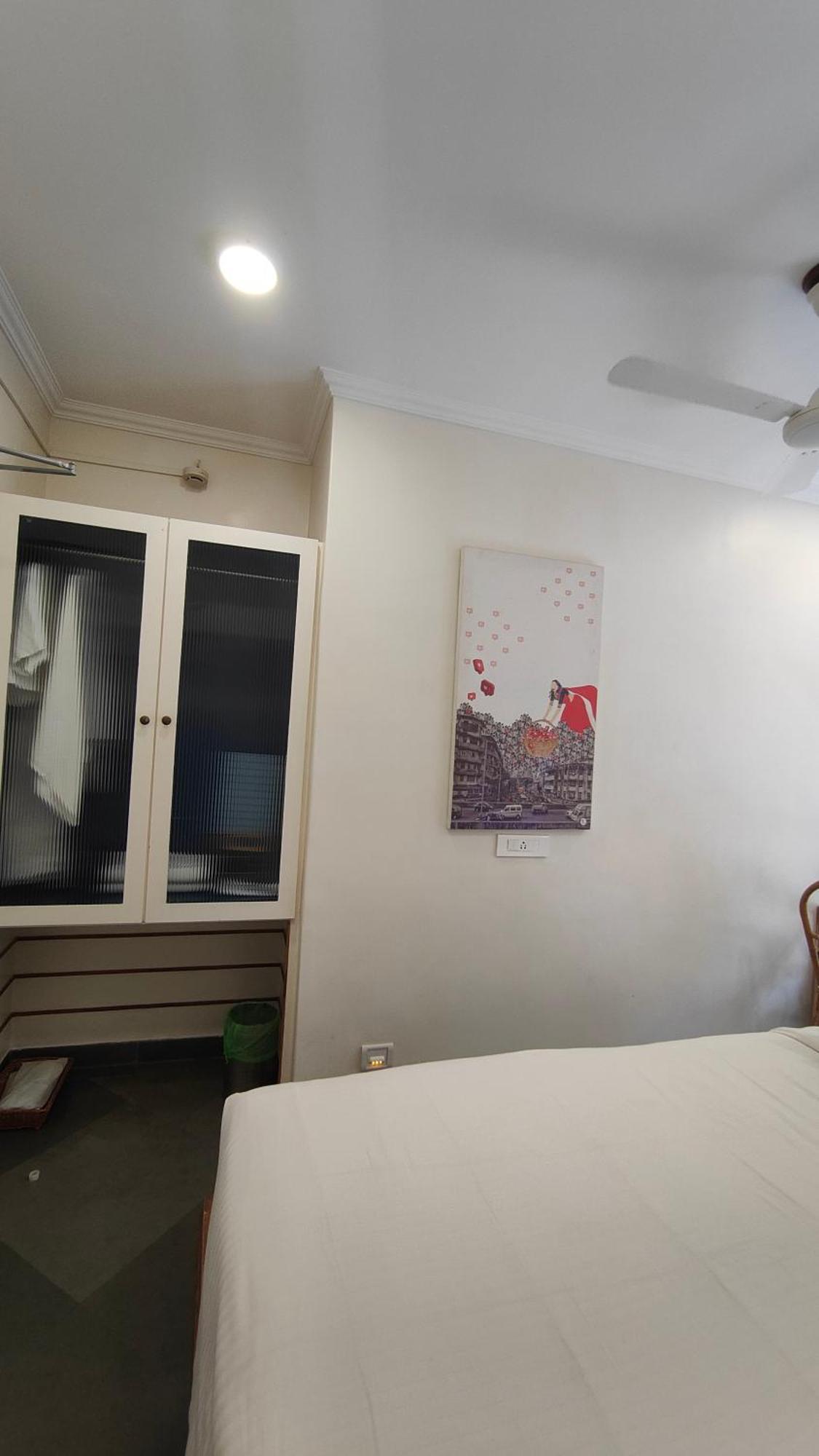 Kemps Corner Hotel Mumbai