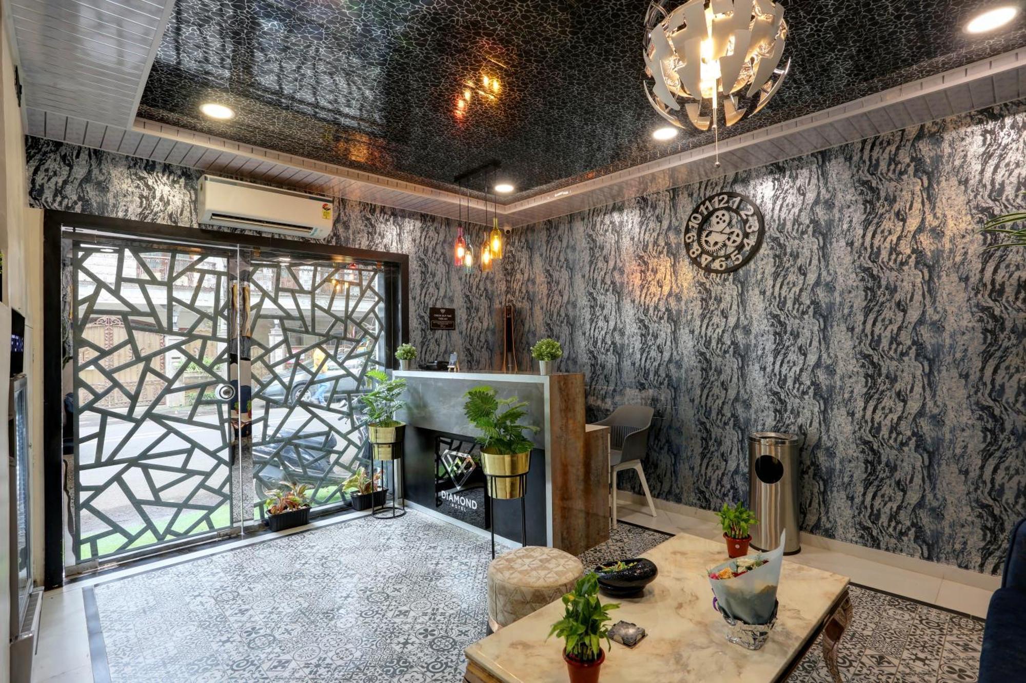Diamond Hotel