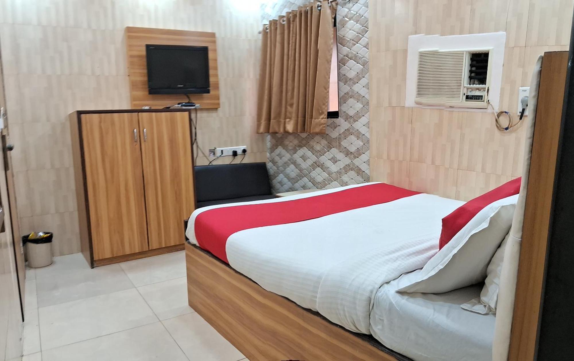 Swapna International 3* Mumbai