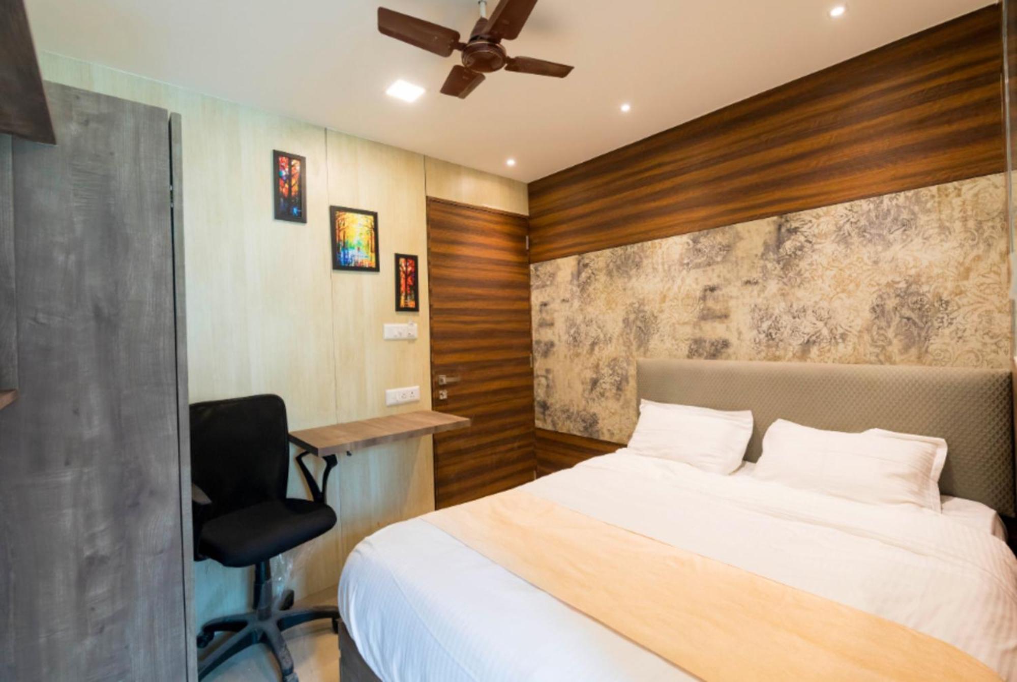 New Sky Palace Residency- Near International Airport Andheri East Hotel 3*