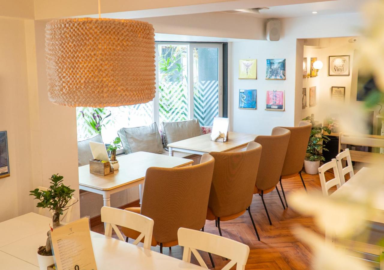 Bloom Boutique - Bandra Hotel Mumbai