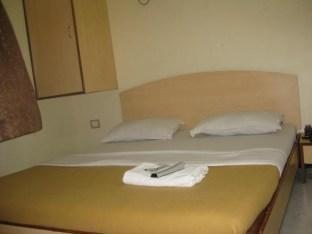 Manas Residency Hotel 2*