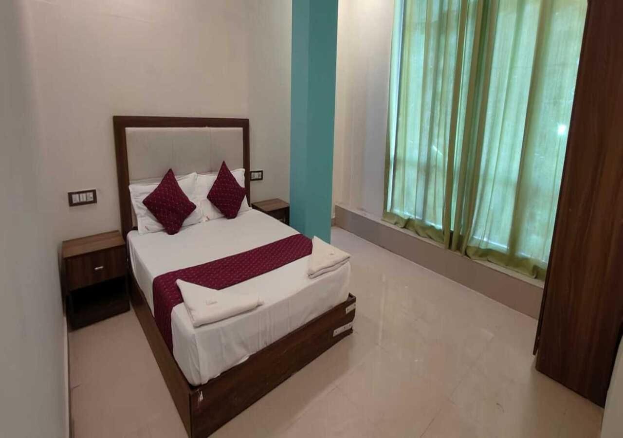 Hotel Blue Sky Residency 3*