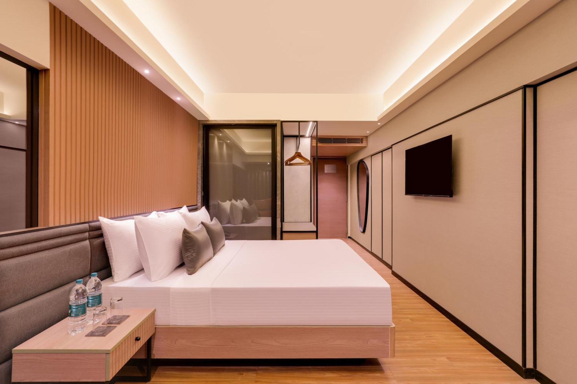 Lemon Tree Premier, Malad, Hotel 4*