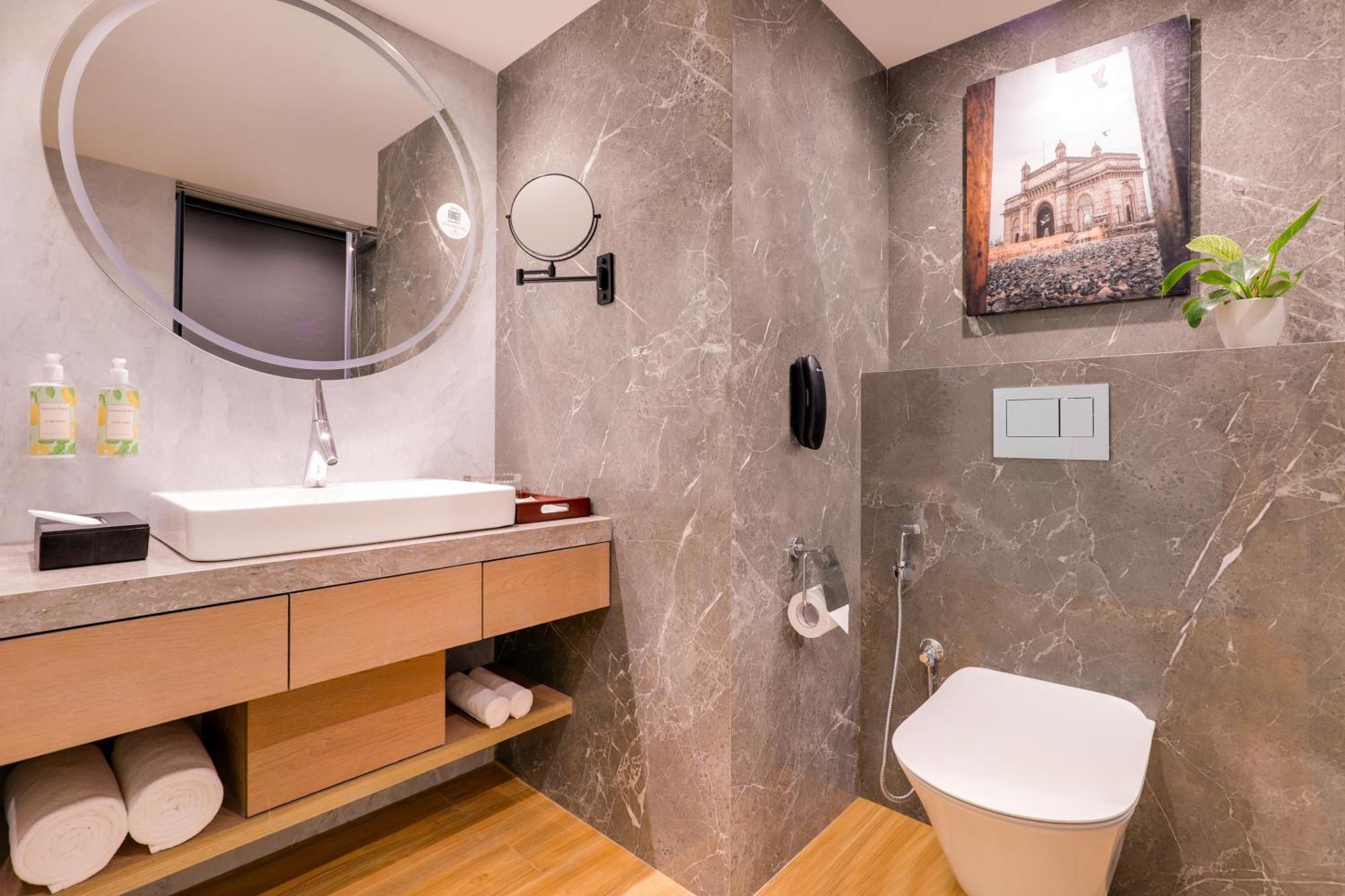 Lemon Tree Premier, Malad, 4*