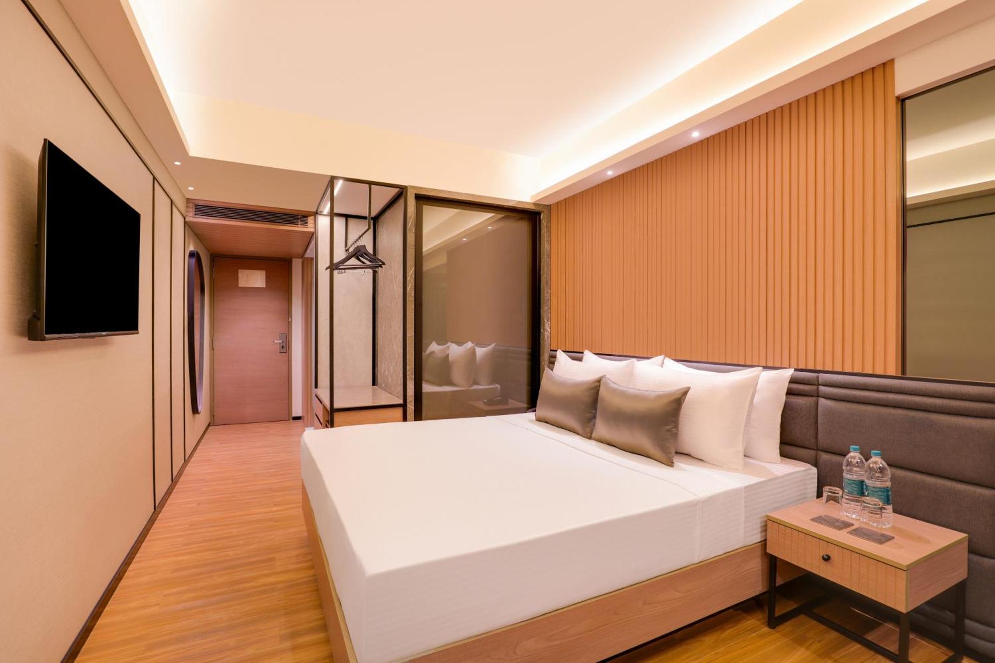 Lemon Tree Premier, Malad, Hotel 4*