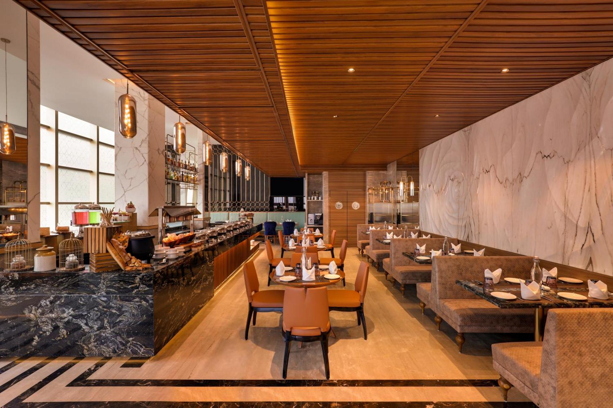 Lemon Tree Premier, Malad,