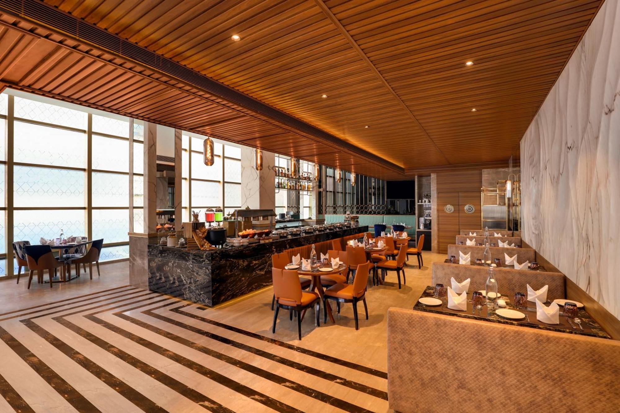 Lemon Tree Premier, Malad, 4* Mumbai