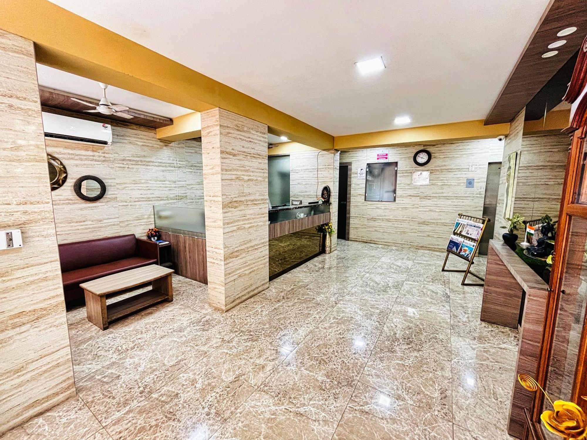 Maxxvalue - Service Marol Apartment *