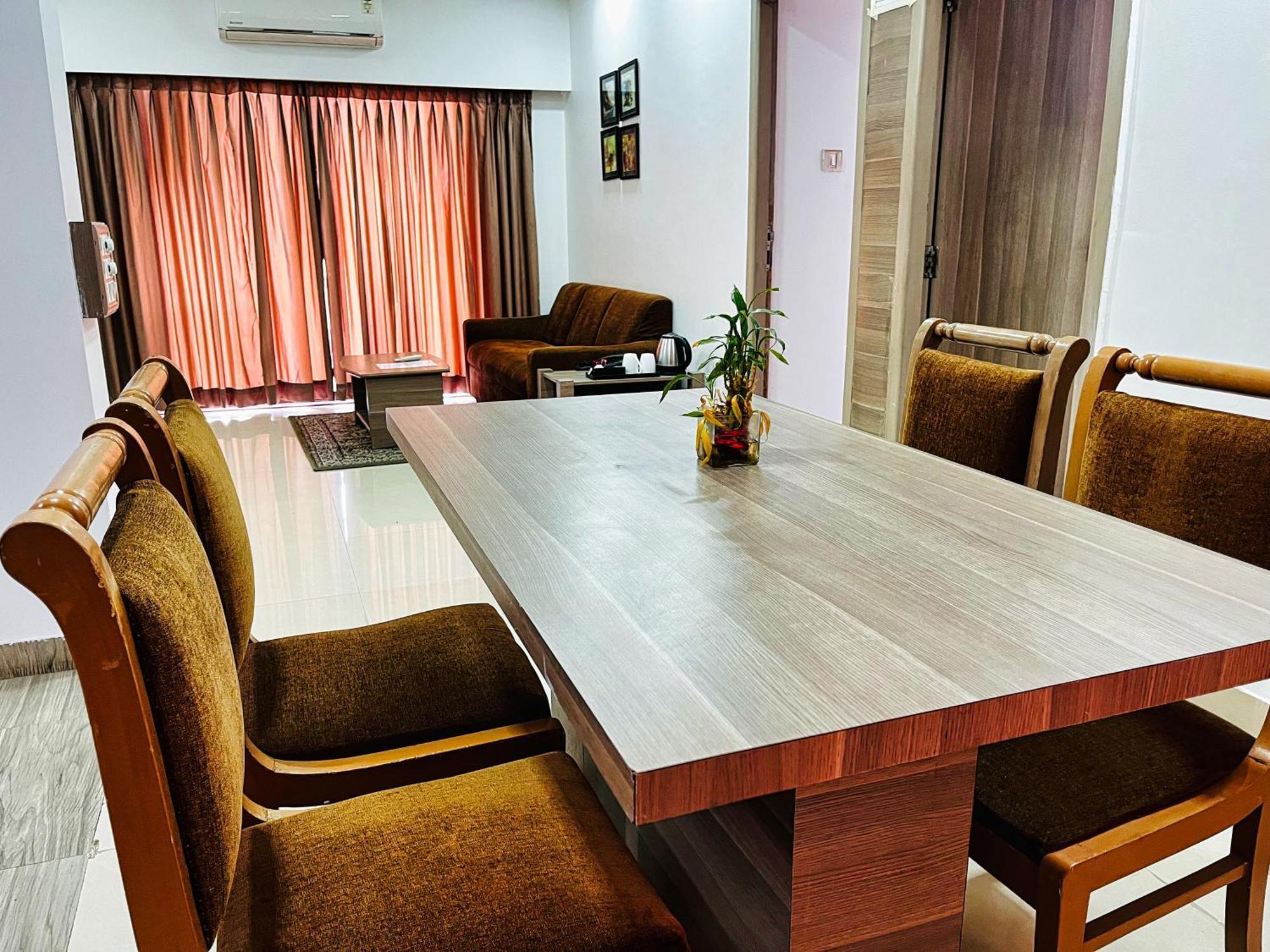 Maxxvalue - Service Marol Apartment *