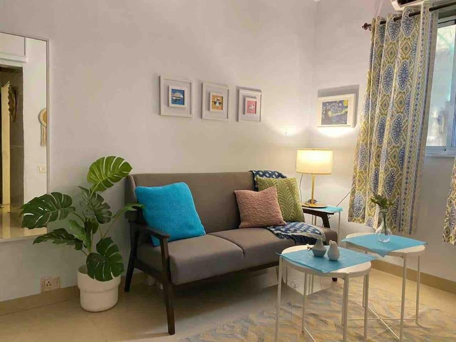 72 Pali Village A Cozy Vintage By Connekt Homes Mumbai