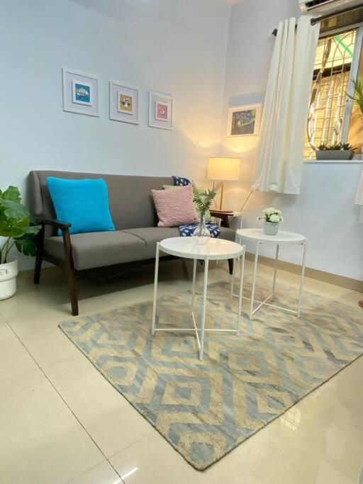 72 Pali Village A Cozy Vintage By Connekt Homes Apartment Mumbai