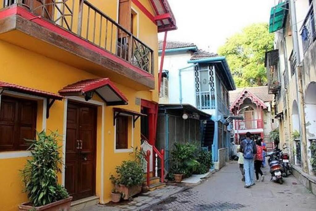 72 Pali Village A Cozy Vintage By Connekt Homes * Mumbai
