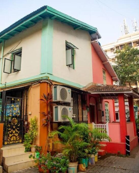 72 Pali Village A Cozy Vintage By Connekt Homes Apartment Mumbai