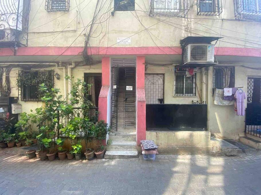72 Pali Village A Cozy Vintage By Connekt Homes Mumbai