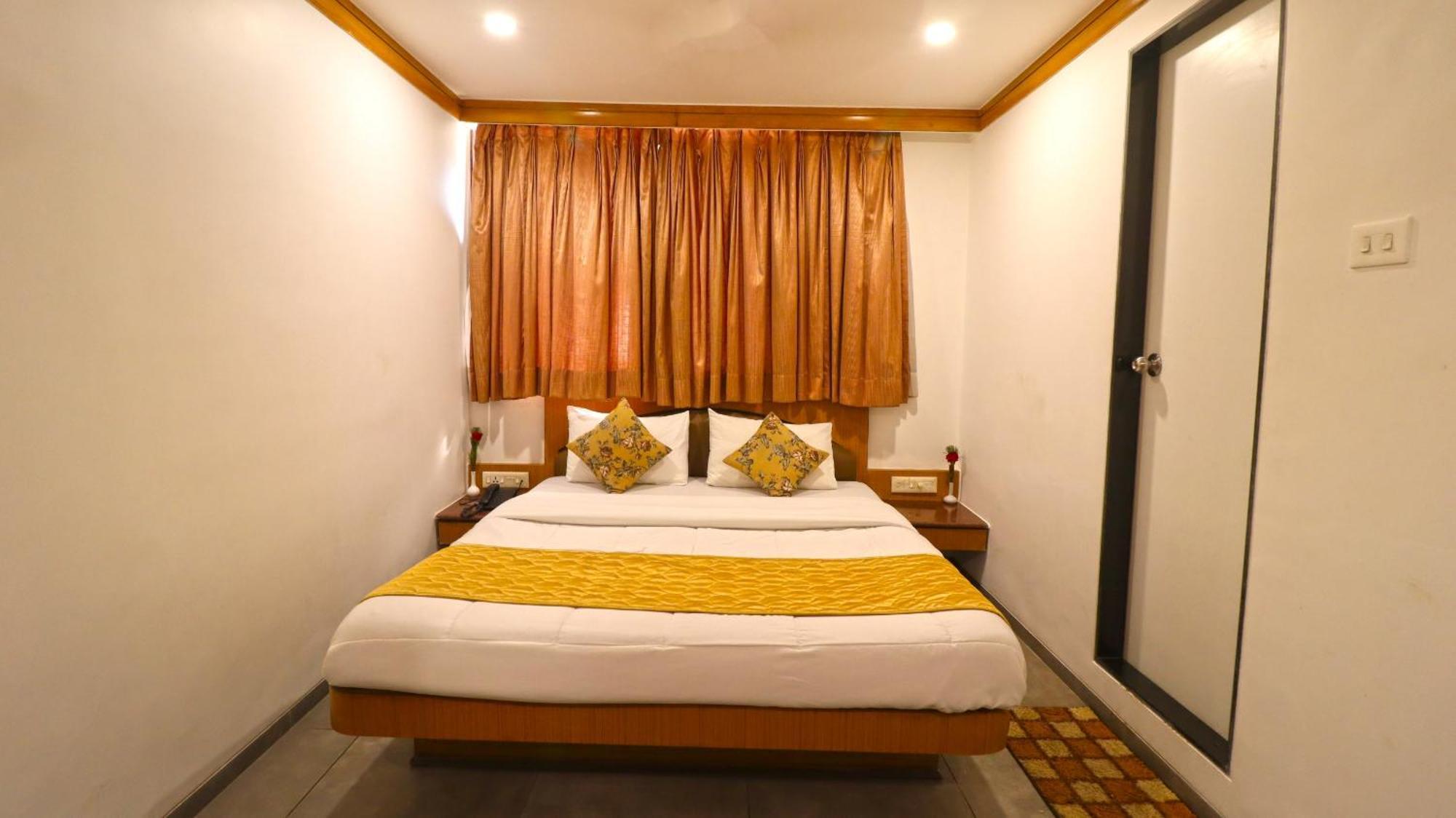 Hotel Parklane 3*