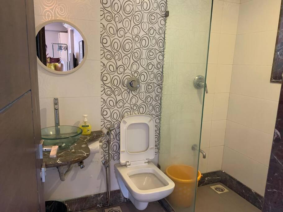 Sterling 401, Off Carter Road, Bandra West By Connekt Homes *