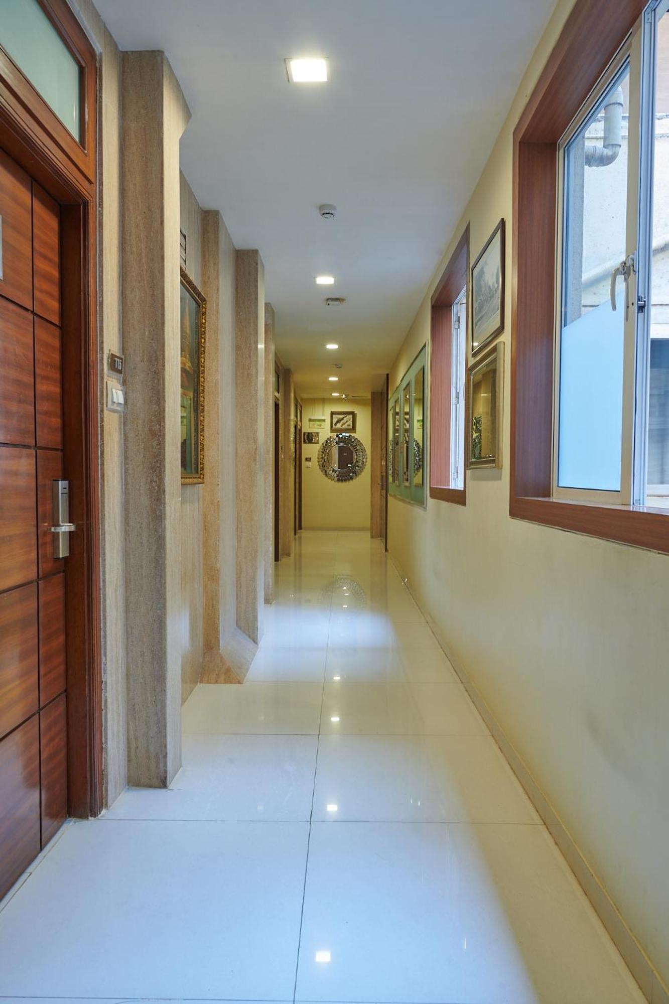 Bentley Marine Drive Hotel Mumbai