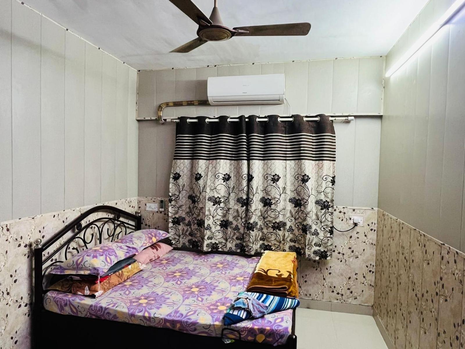 Galaxy Apartment *