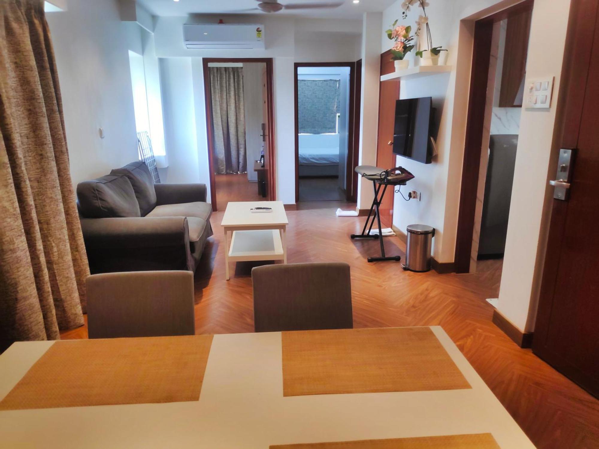 White House By Maxxvalue Service Bandra Mumbai