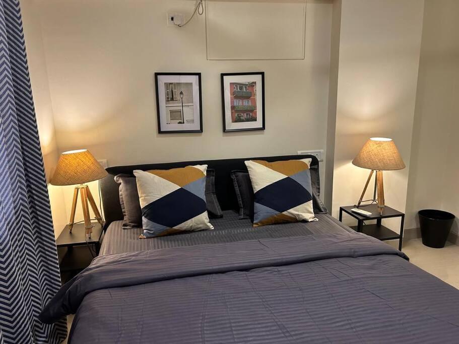 2bhk, Off Carter Rd, Bandra West Apartment Mumbai
