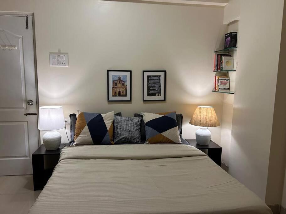 2bhk, Off Carter Rd, Bandra West Apartment *