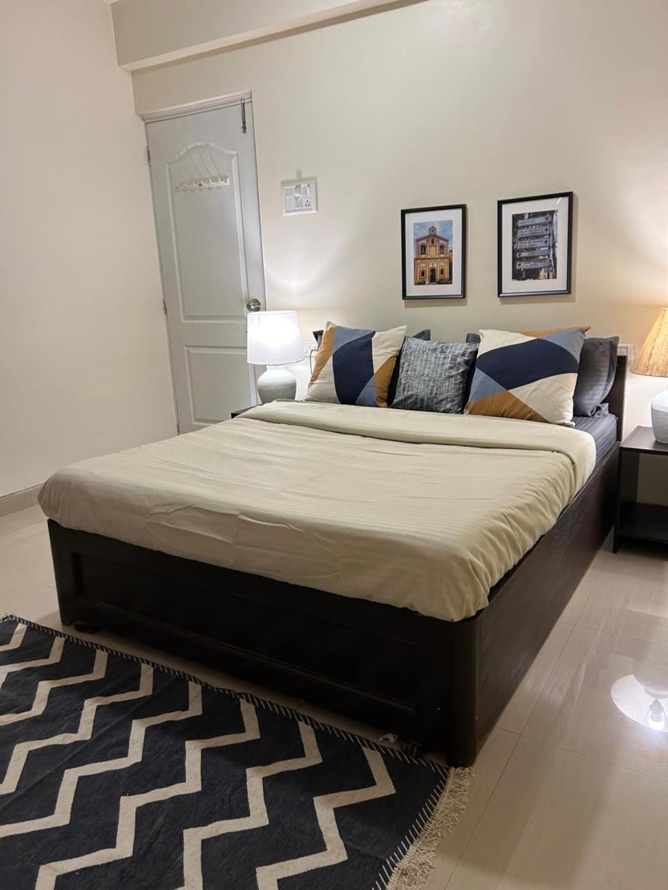 Apartment 2bhk, Off Carter Rd, Bandra West *