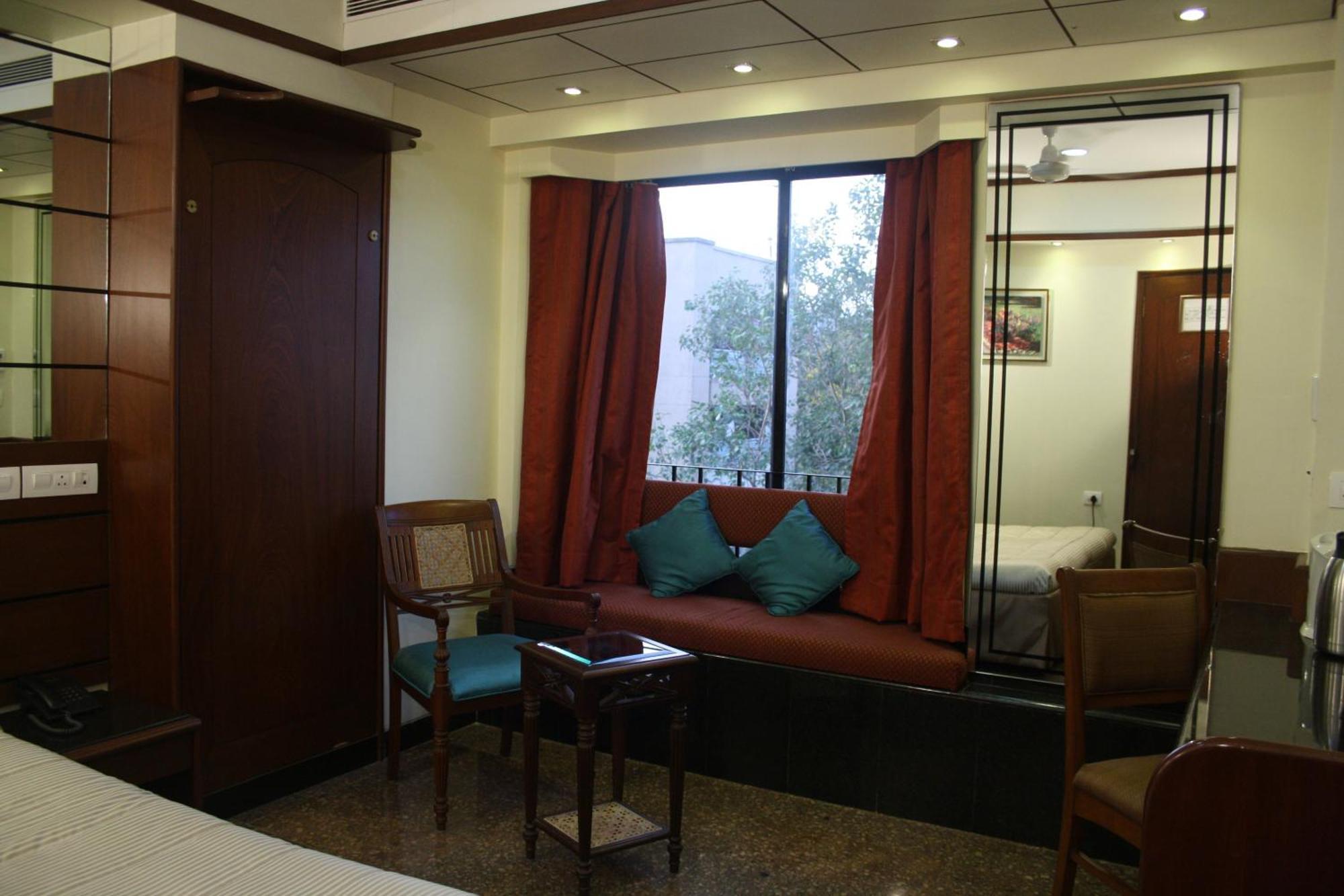 Hotel Karl Residency