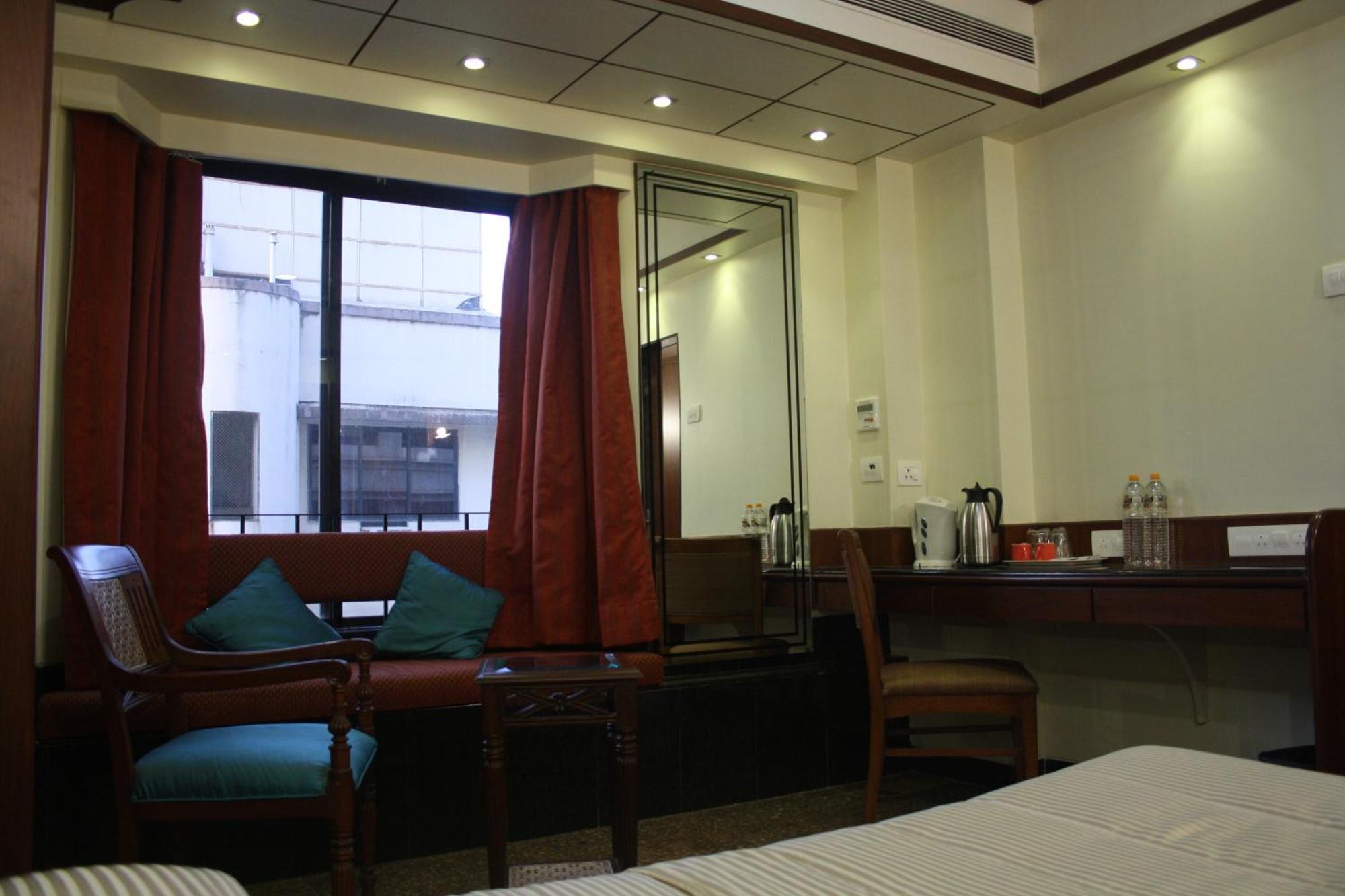 Hotel Karl Residency
