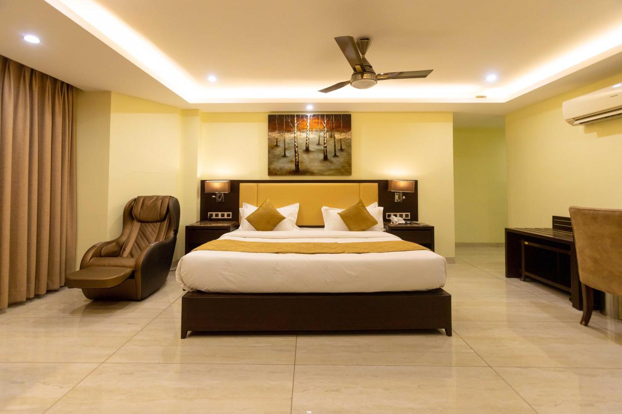 Hotel Godwin - Colaba 4*