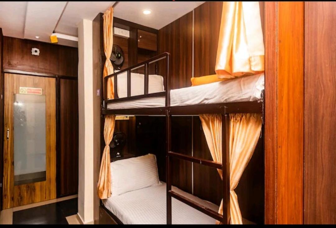 Guest house Golden View Dormitory *