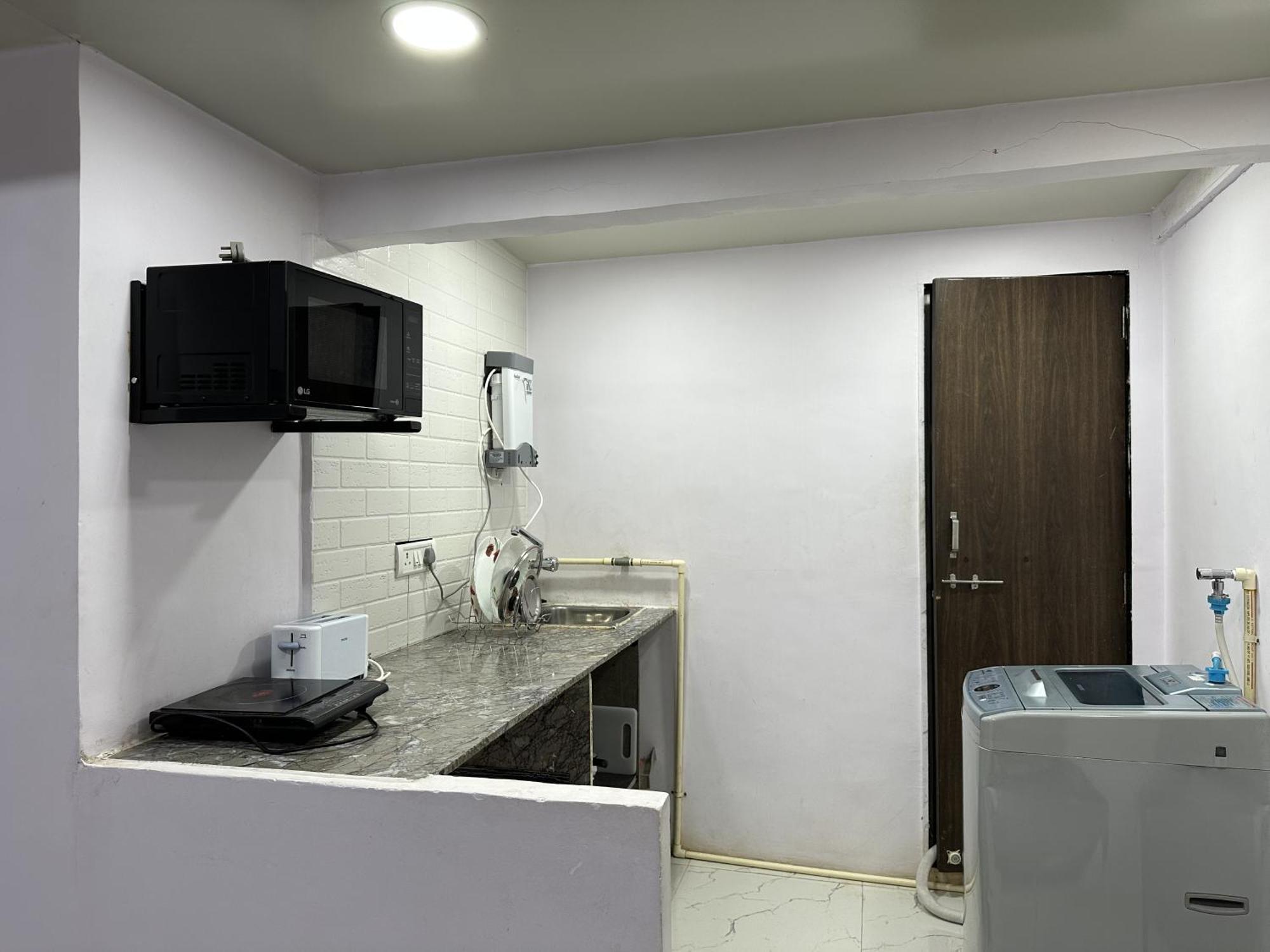 Ravish Apartment, Juhu Apartment