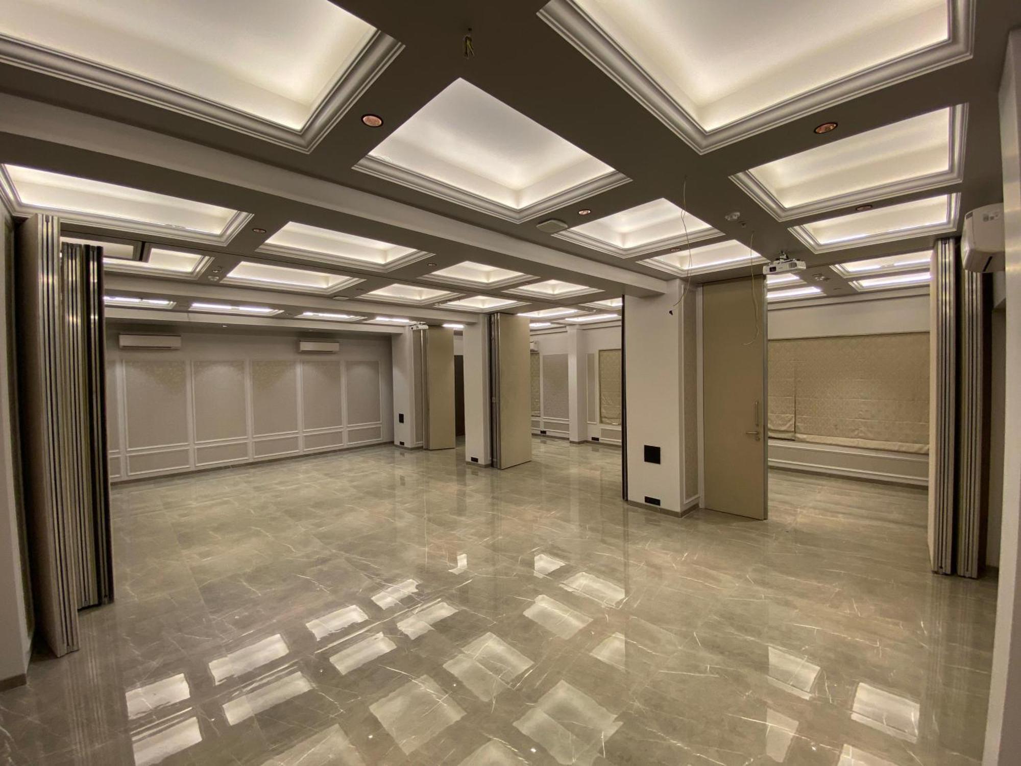 J And Banquets Hotel 3*