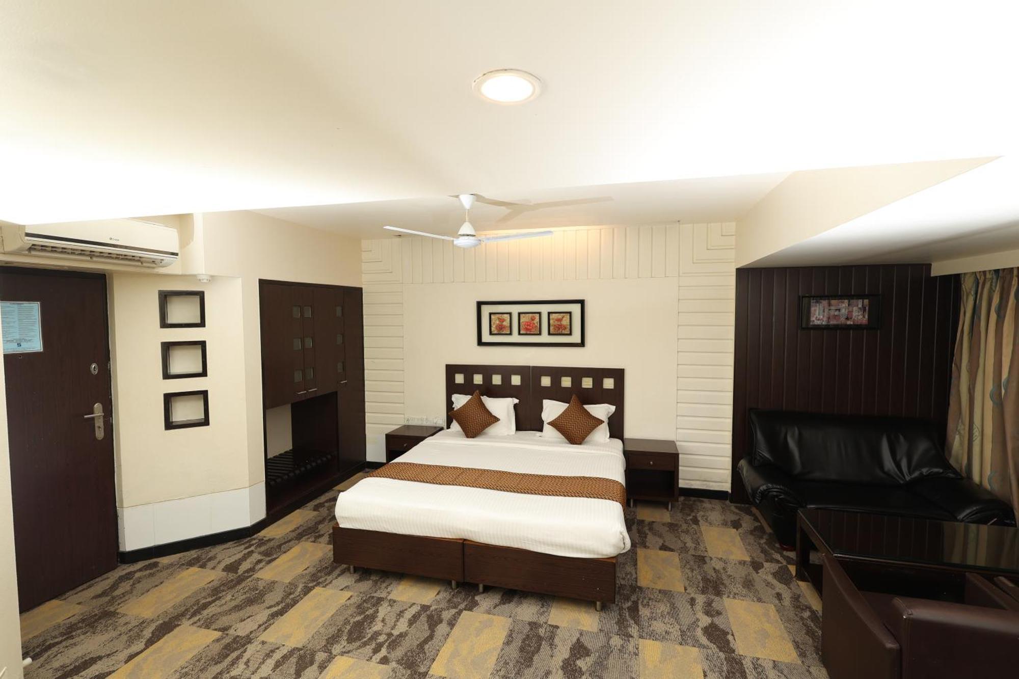Quaint & Banquet Hotel 2*