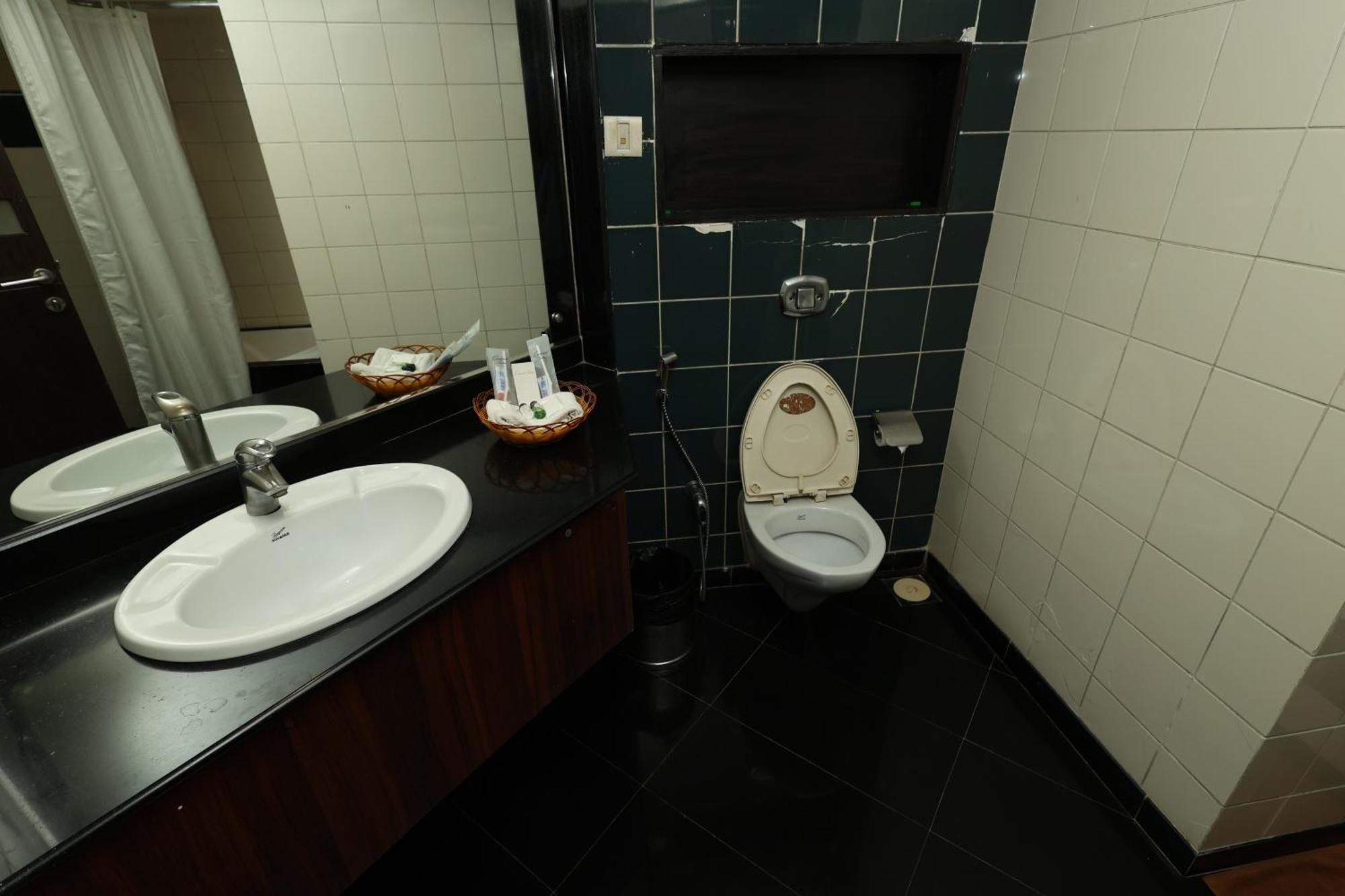 Quaint & Banquet Hotel Mumbai